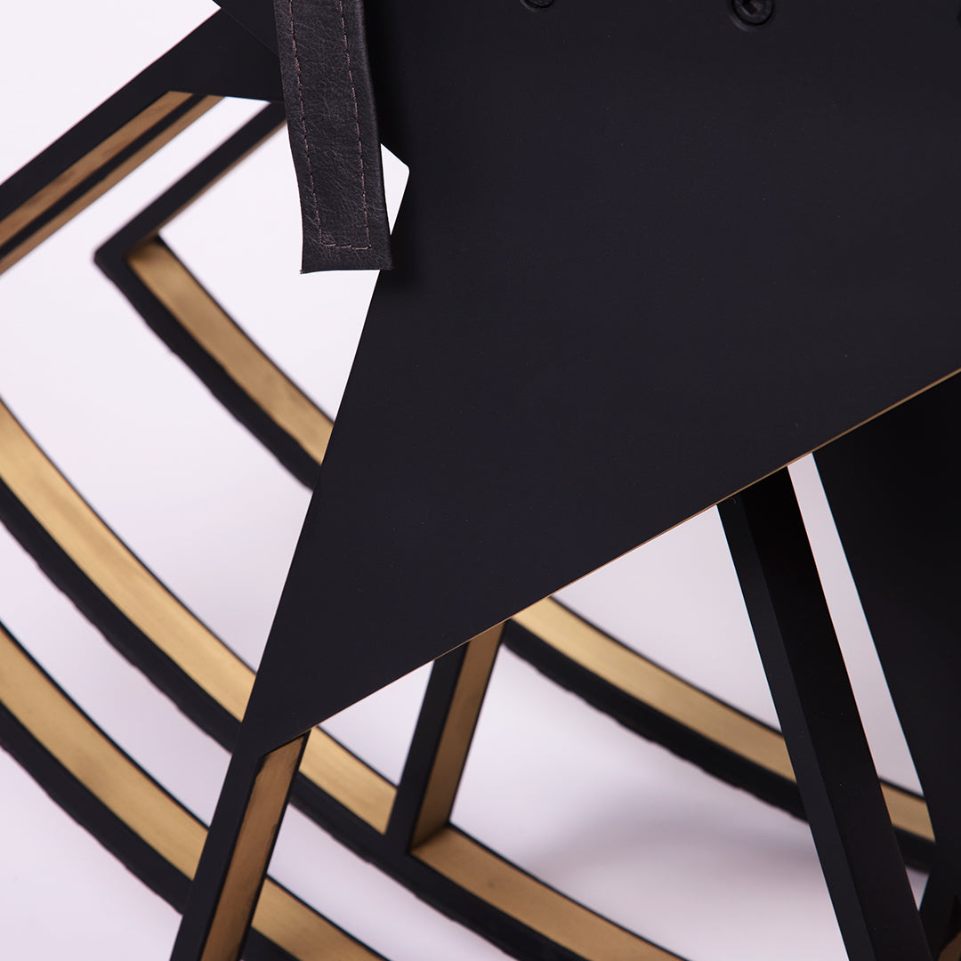 Kahilah Saddle Stool