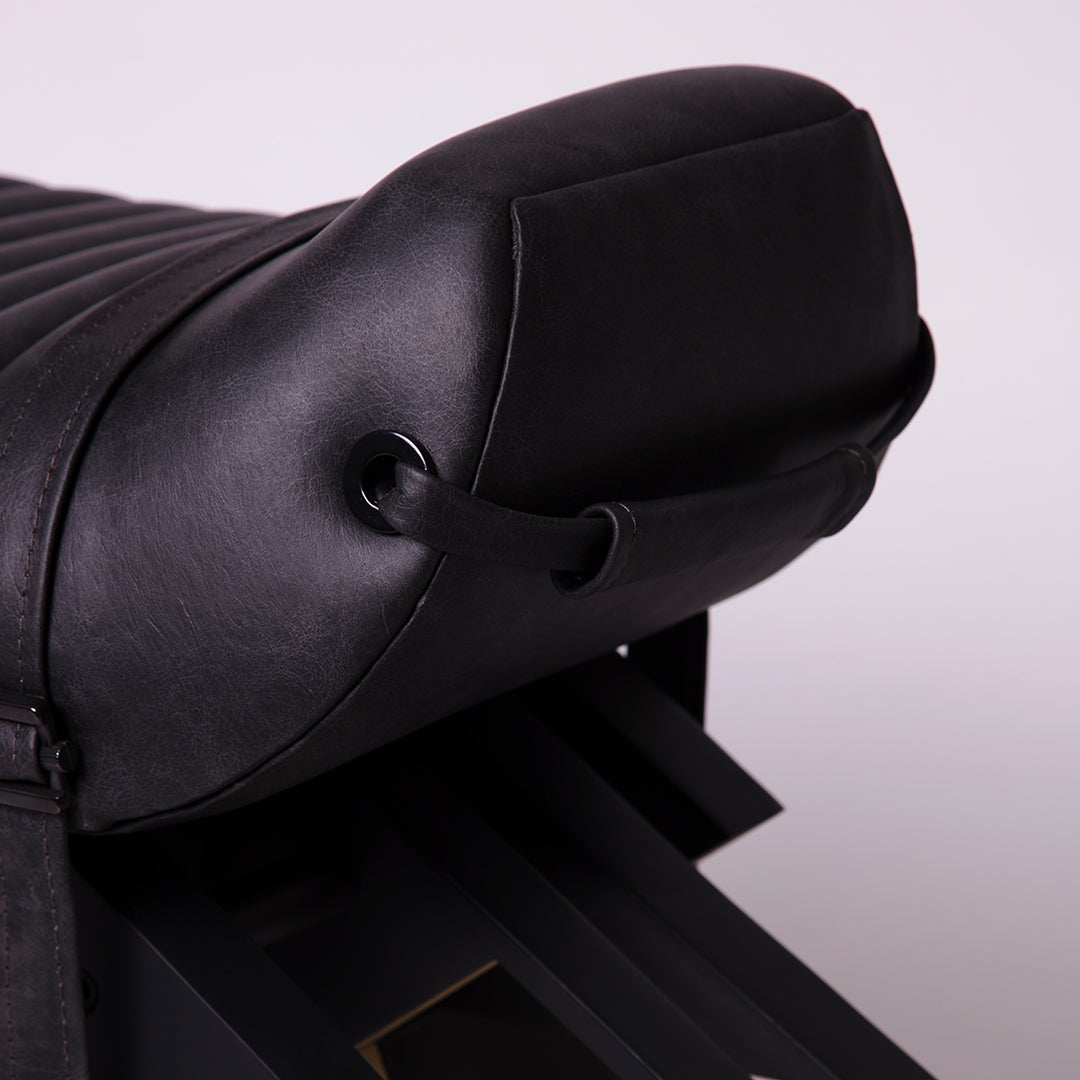 Kahilah Saddle Stool